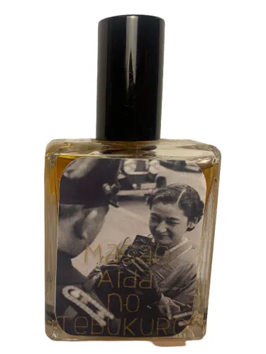 Masae Aida no Tebukuro