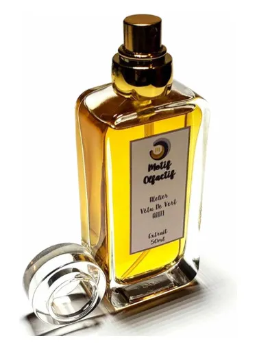 Atelier Vêtu De Vert