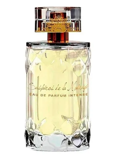 Suspiros de la Madrugá Woman