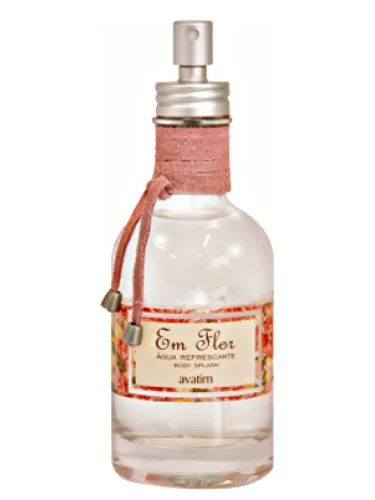 Água Refrescante Em Flor