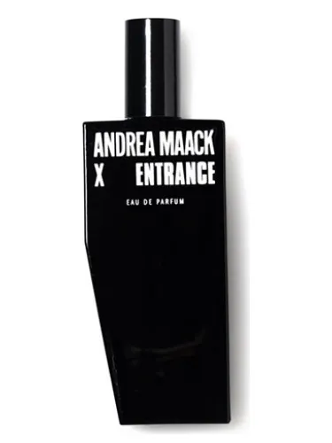 ANDREA MAACK X ENTRANCE
