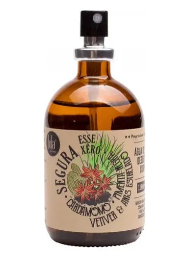 Cardamomo, Pimenta Negra, Vetiver e Anis Estrelado